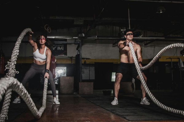 Comment le CrossFit influence-t-il la composition corporelle et la force physique ?