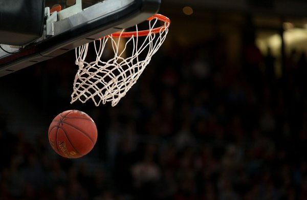 Comment les anciens joueurs de NBA peuvent-ils transmettre leur expérience aux nouvelles générations ?